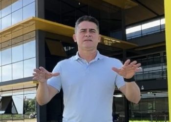 Dentro em pouco a luta ficará mais acirrada, com cada candidato majoritário usando de suas estratégias para chegar ao Palácio da Compensa