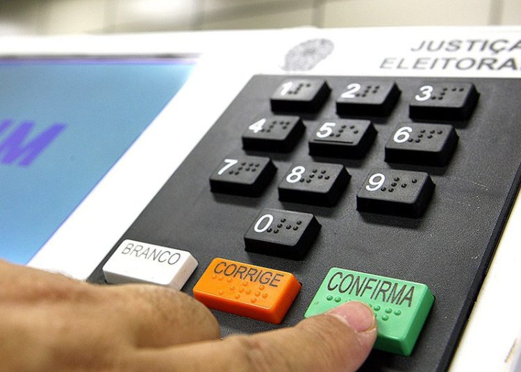 Termina em maio o prazo para regularizar título para as próximas eleições