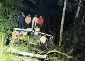 Acidente fluvial após embarcação perder o controle. VÍDEO