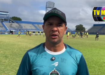 Manaus F.C anuncia a saída do técnico Dico Woolley