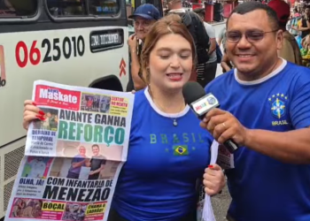 Alegria contagiante! Promoção do Jornal Maskate invade o Centro e faz todo mundo sorrir