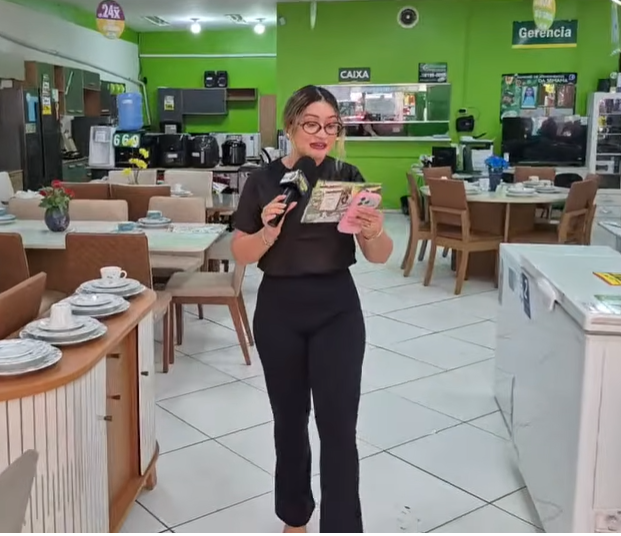 Liquida mostruário na Apa Móveis: preços de loucura, chegou levou