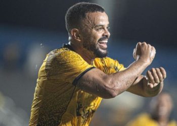 Amazonas FC vence Ituano e assume a liderança da Série C