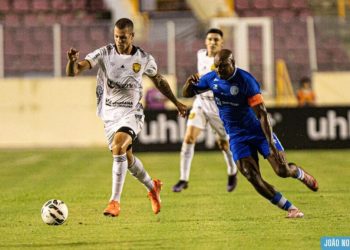 Amazonas FC em duelo decisivo contra o Remo pela Copa Norte na quarta (8)