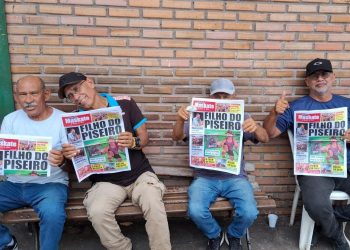 Promoção do Jornal Maskate Movimenta as paradas do Centro e todos querem ler!