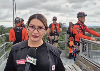 Treinamento do Corpo de Bombeiros na Torre do MUSA simula resgate de vítimas em altura