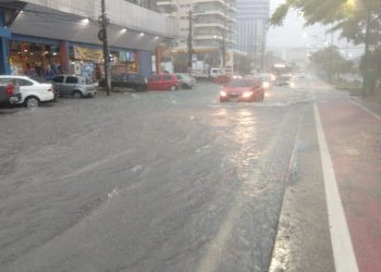 Fim de maio, chuva de balaio