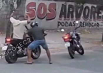 Vídeo: Lutador reage a assalto e coloca bandido pra correr