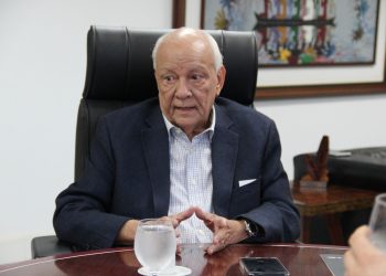 A queda do dólar é benéfica e, ao mesmo tempo, danosa para a Zona Franca de Manaus