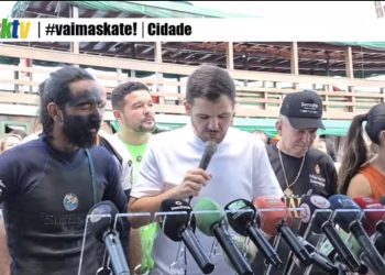 “Homem-Peixe” visita Manaus e reforça luta pela preservação ambiental