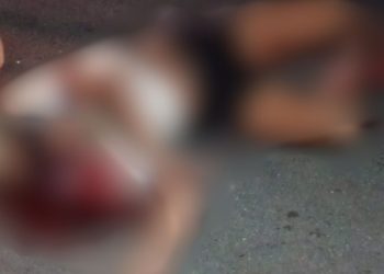 Veja: Sem capacete, motociclista morre após colisão frontal com caçamba em Novo Airão
