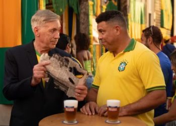 Cervejaria aposta no hexa e promete bebida grátis