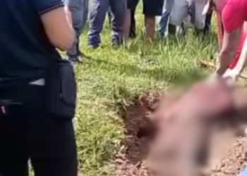 Enterrado nos fundos de igreja, corpo é encontrado durante obra em Tabatinga