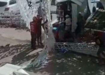 Vídeo: Instalando decoração da Copa, homem morre eletrocutado no Amazonas