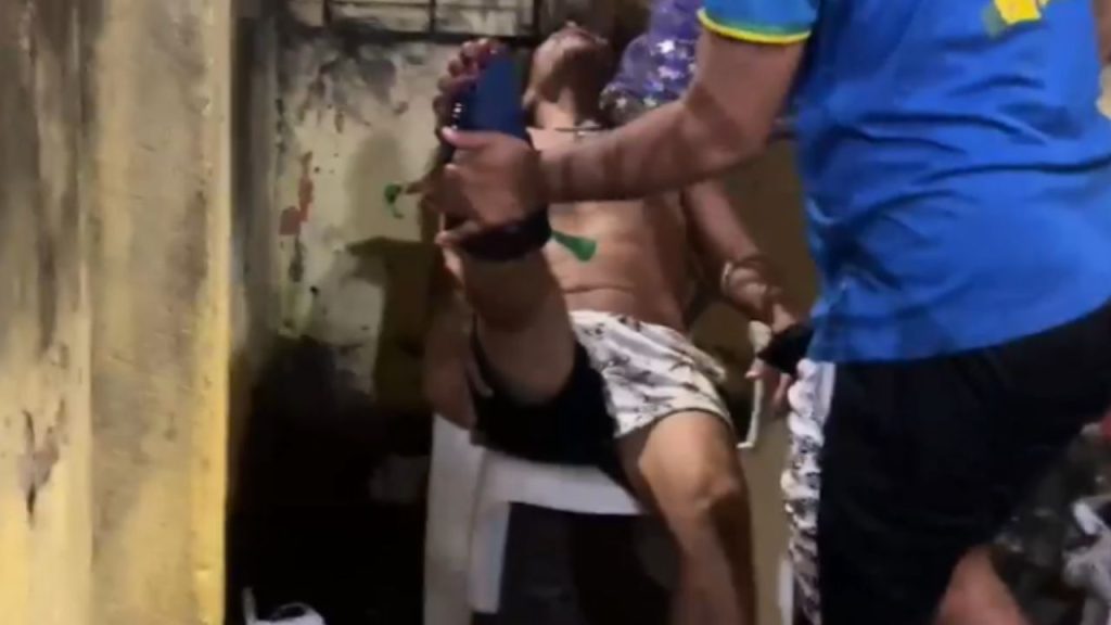Enquanto costurava figurinos, cirandeiro é leva tiro no pé no Amazonas