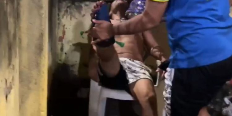 Enquanto costurava figurinos, cirandeiro é leva tiro no pé no Amazonas