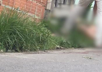 Batida entre duas motocicletas deixa quatro feridos na zona leste de Manaus
