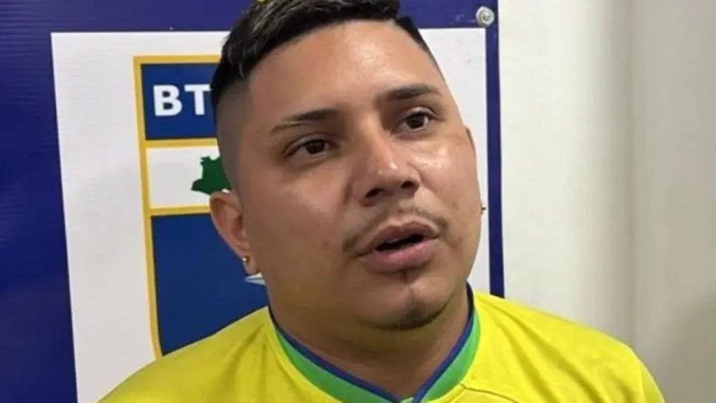 Pela segunda vez, "Cadeado" é preso vendendo drogas na Rua da Copa