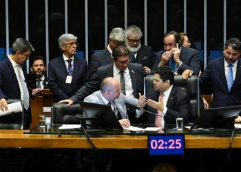 O FUTURO, ESSE LUGAR MÍTICO