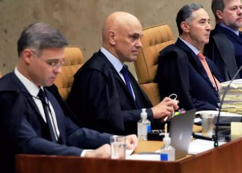 SUPREMO SEM VERGONHA – Ministros formam maioria para tornar simples juízes em Marajás
