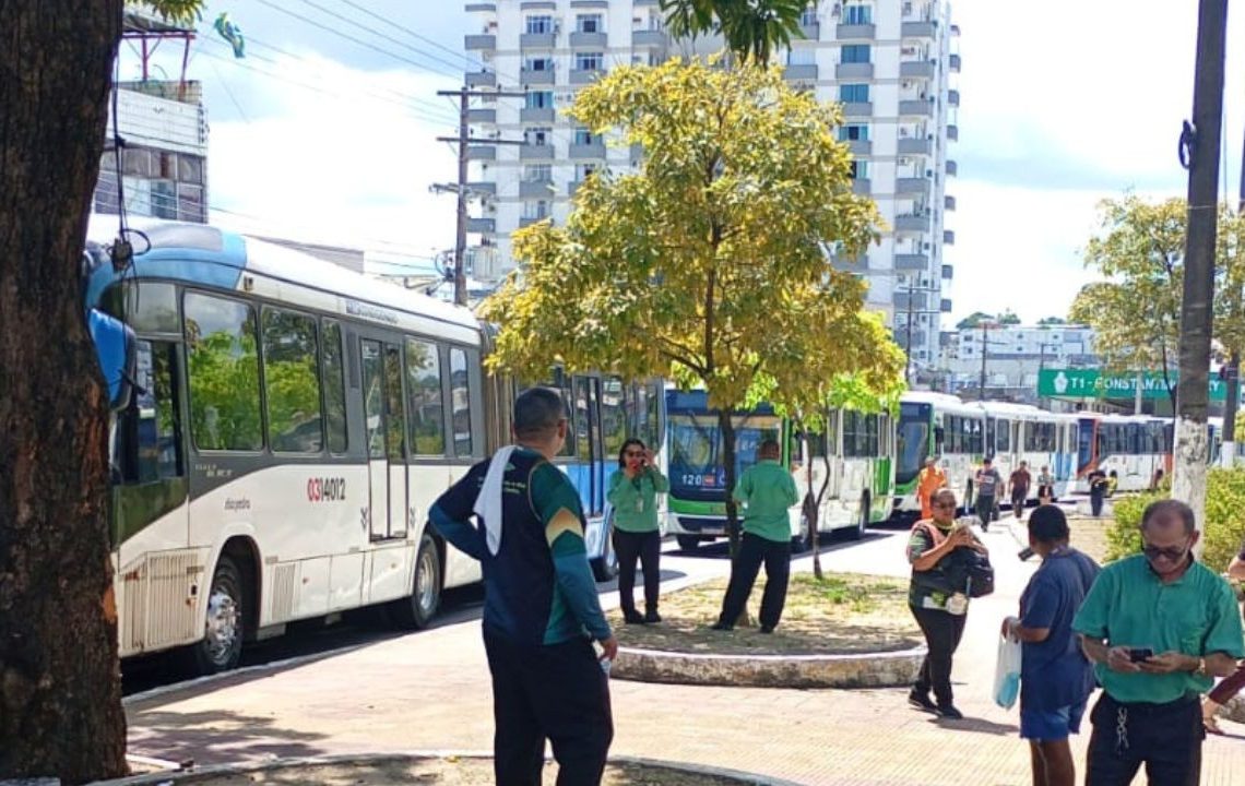 TRAGÉDIA ANUNCIADA – Greves de ônibus e invasões há em toda pré-eleição