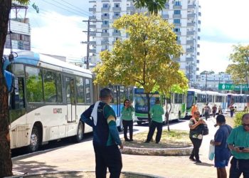 TRAGÉDIA ANUNCIADA – Greves de ônibus e invasões há em toda pré-eleição