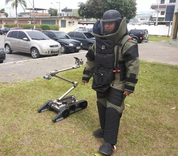 Cada vez mais a violência cresce no Norte, sobremaneira em Manaus, onde as execuções de bandidos por facções continuam e agora até terrorismo com bomba foi praticado em Manaus.