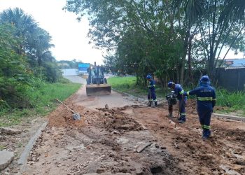 O prefeito Renatinho Júnior ameaçou expulsar a Águas de Manaus e deve fazê-lo. Um gravíssimo acidente aconteceu vitimando um motociclista, em uma vala deixada aberta pela concessionária