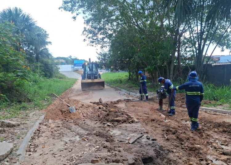 O prefeito Renatinho Júnior ameaçou expulsar a Águas de Manaus e deve fazê-lo. Um gravíssimo acidente aconteceu vitimando um motociclista, em uma vala deixada aberta pela concessionária
