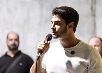 O QUE É DOS HOMENS OS BICHOS NÃO COMEM