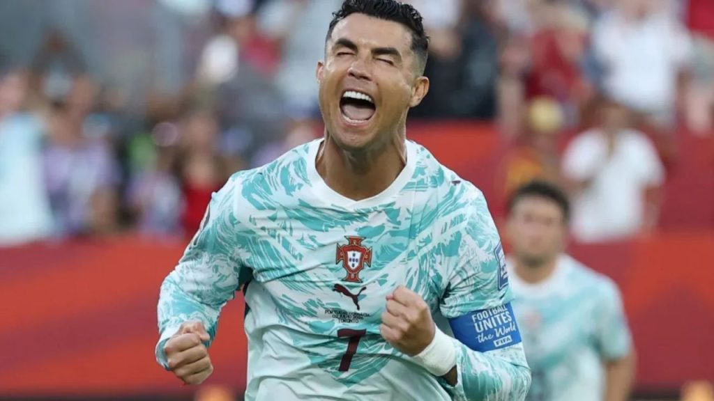 Portugal vira no fim, vence a Croácia e avança às oitavas da Copa do Mundo