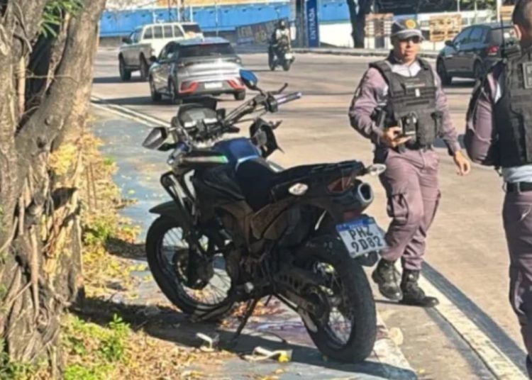 Motociclista perde o controle e morre em grave acidente no Distrito Industrial