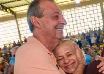 Entregas de casas populares devem ser retomadas, afirma Omar Aziz