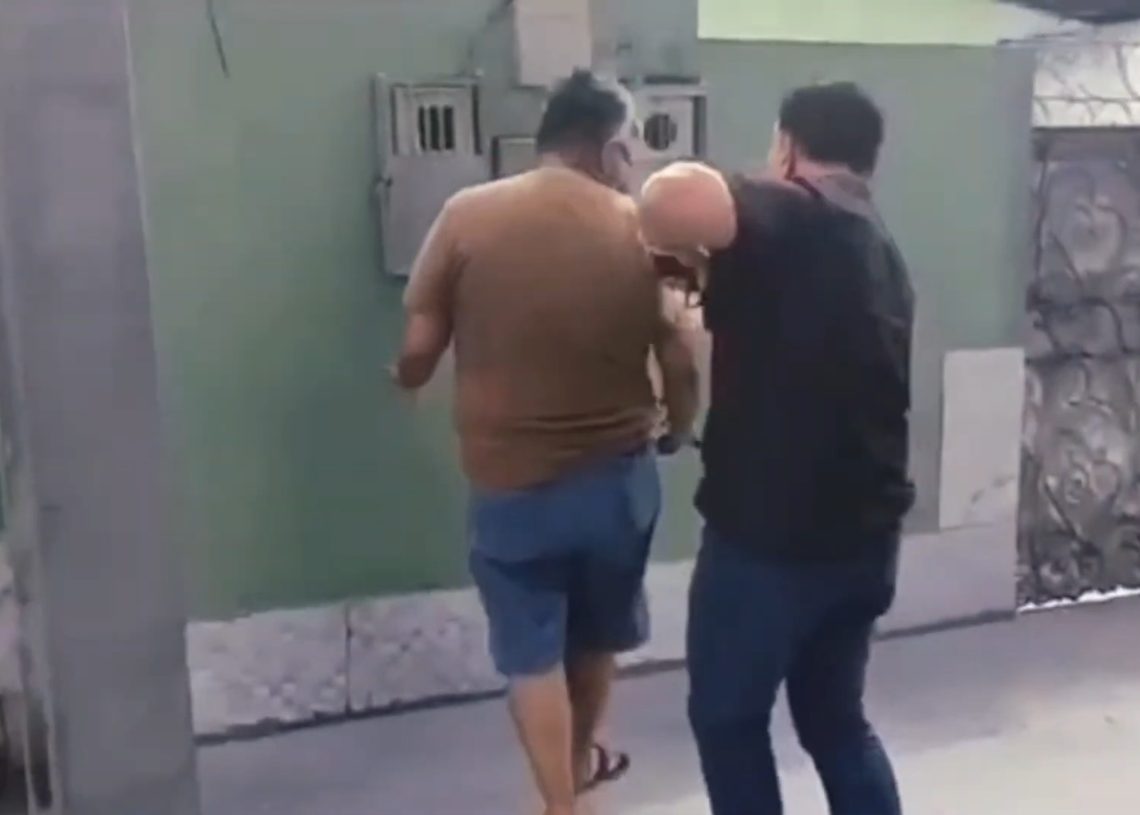 Golpista com 50 BOs é preso em via pública de Manaus