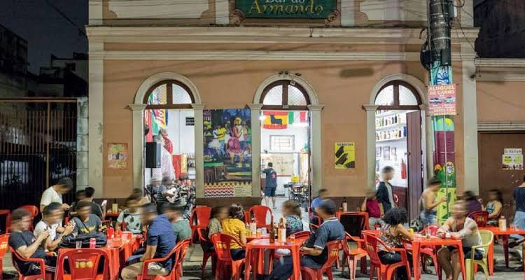 Compositores lançam o samba “Respeita a Tradição” em defesa do tradicional Bar do Armando