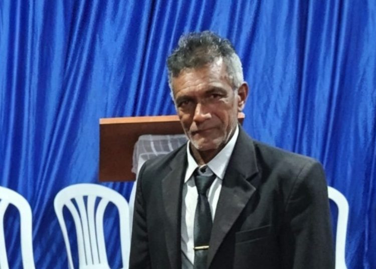 Pastor de 66 anos foge após engravidar a sobrinha de 10 anos em Manaquiri